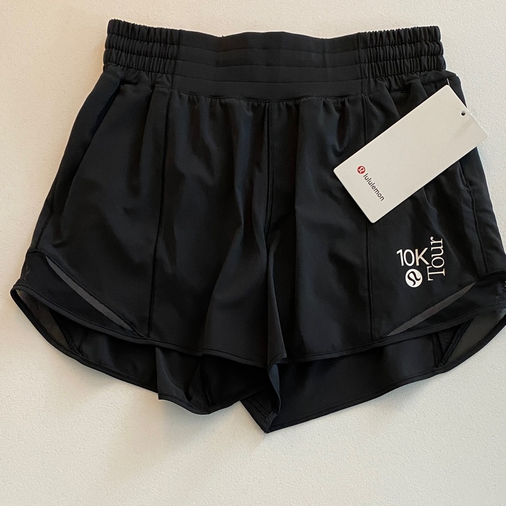 Lululemon Hotty Hot High Rise Lined Short 4” *10K Tour edition - NWT